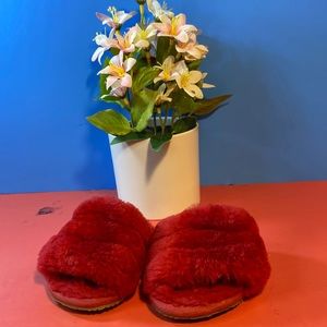 Baby Ugg slippers SZ 04/05